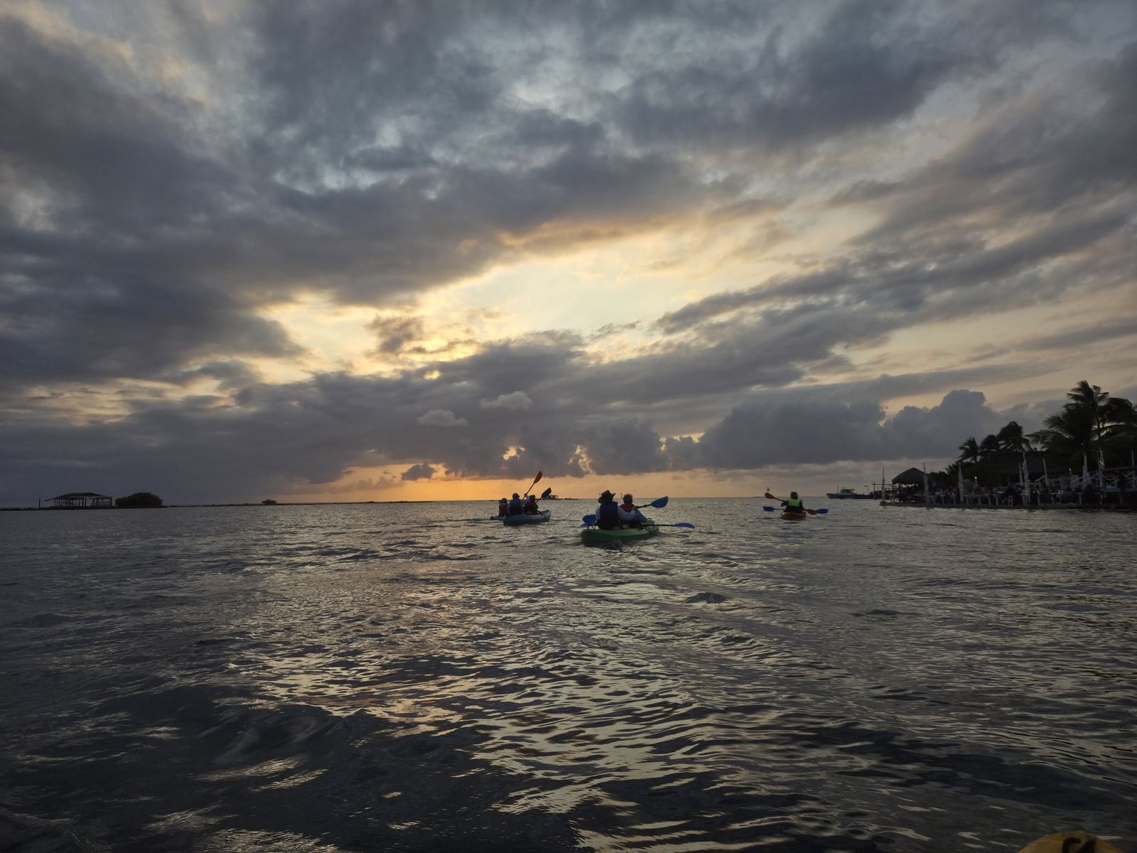 Vale's Rambo Adventures kayakers at sunset on Aruba's south coast